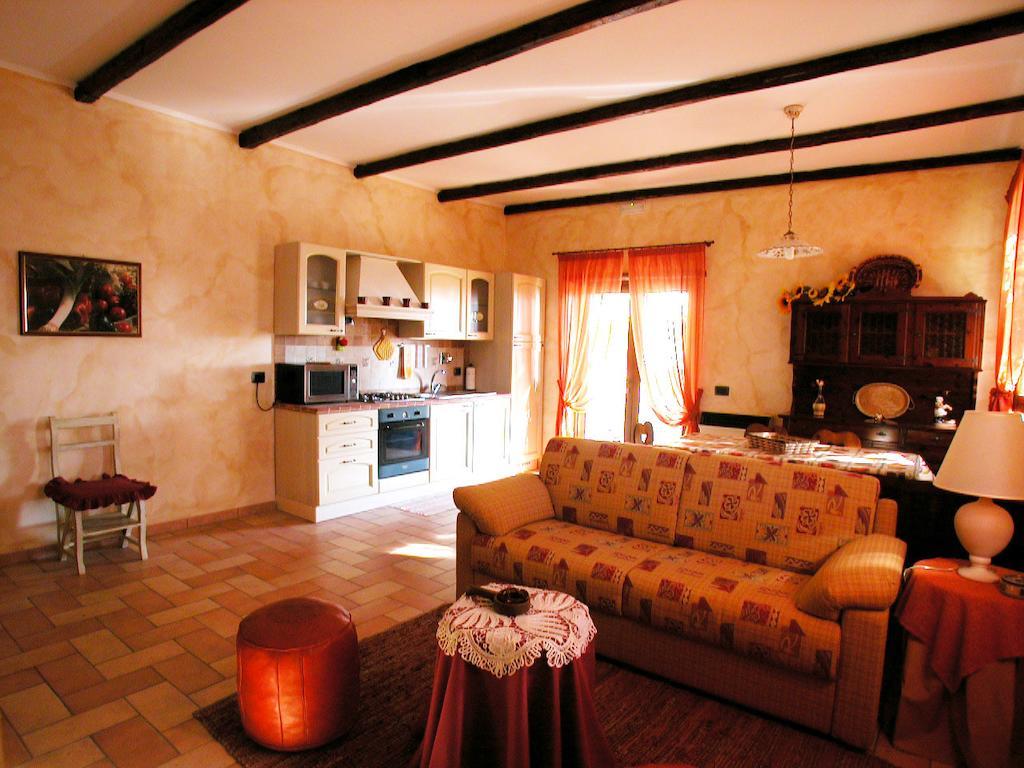 Agriturismo Istrice Innamorato Кампелло-суль-Клітунно Номер фото
